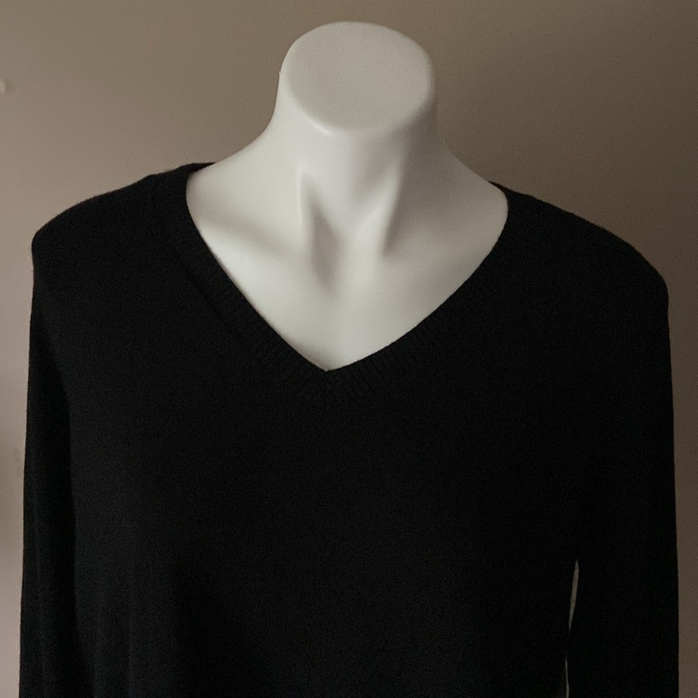 Verve Ami Black And Gray Color Block Asymmetrical Long Sleeve Sweater Size Large - Picture 4 of 6